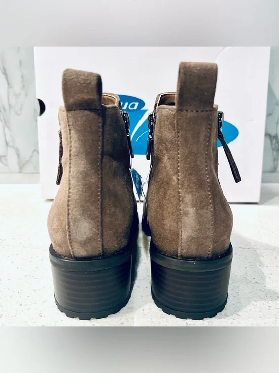 Aqua College Suede Side-Zip Ankle Boots NIB - Picture 3 of 9